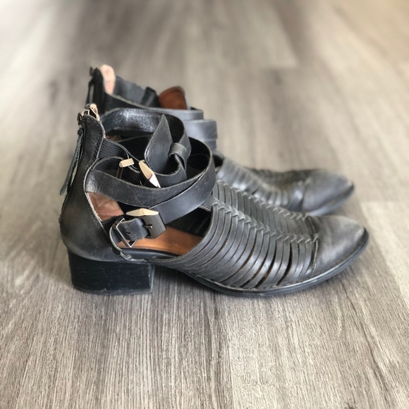 Jeffrey Campbell Black Distressed Stinson Booties - Picture 6 of 10